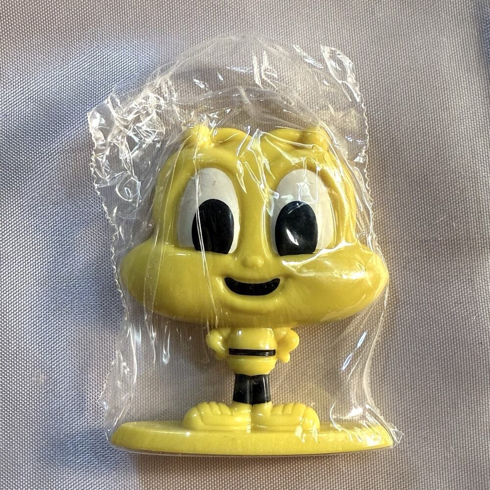 Buzz the Honey Bee General Mills Cereal Squad Toy Prize Honey Nut Cheerios